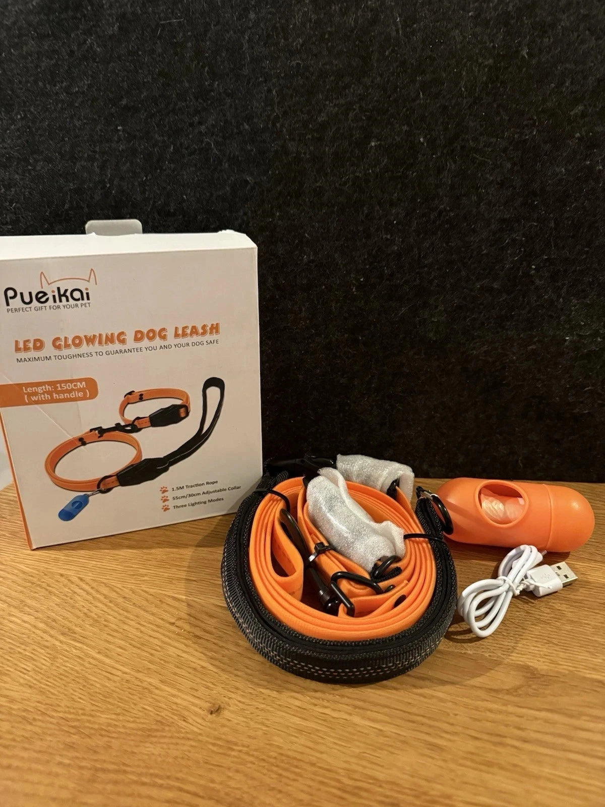 Pueikai Led Hundeleine, Halsband Typ-C Wiederaufladbar mit Hundekotbeutel Orange